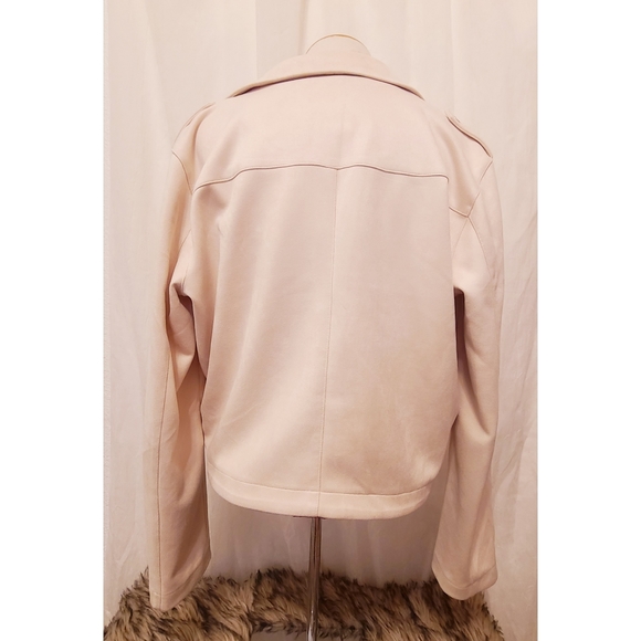 Lauren Conrad Velvet Cropped Jacket (#44) - Picture 3 of 5